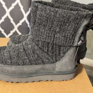 UGG Classic Mini Cabelle Knit Boots - Gray